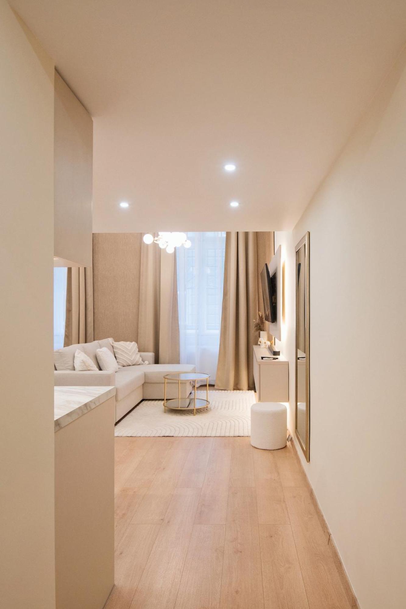 Hubner Apartment Boedapest Buitenkant foto